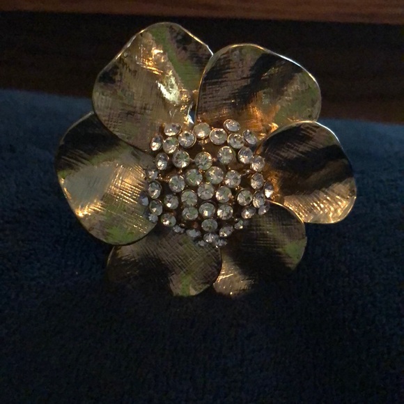 Gold Fashion Bracelet - Picture 2 of 4